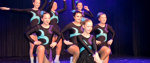 25 foto dansmariekes pronkzitting